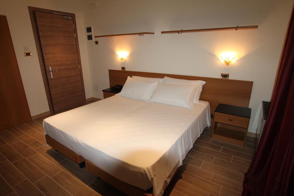 Street Hotel Comacchio Szoba fotó