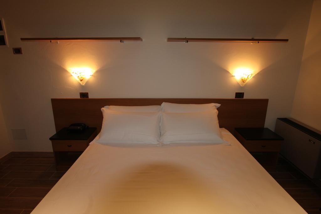 Street Hotel Comacchio Szoba fotó